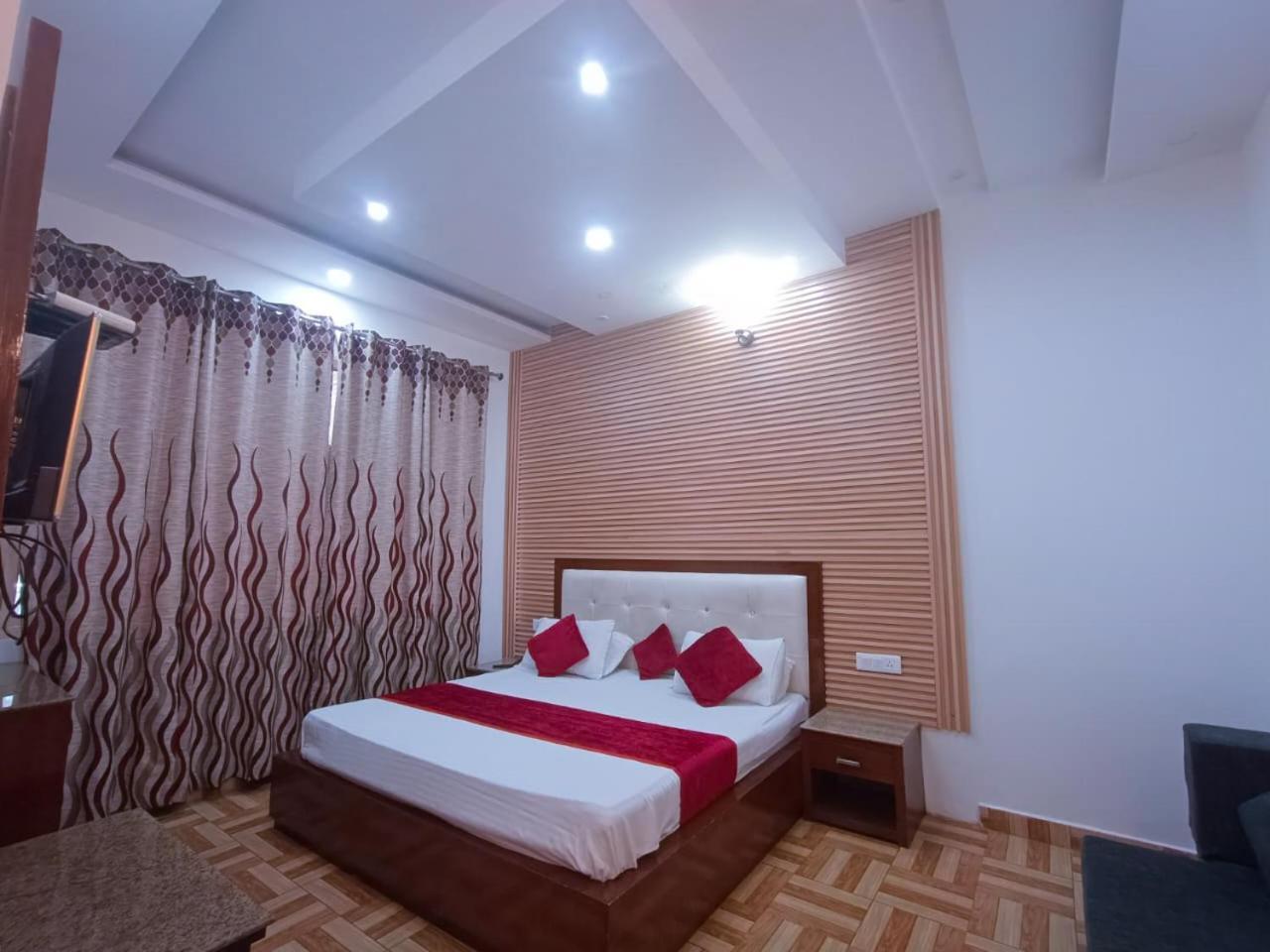 Hotel Snow Ark Inn, Dalhousie Luaran gambar